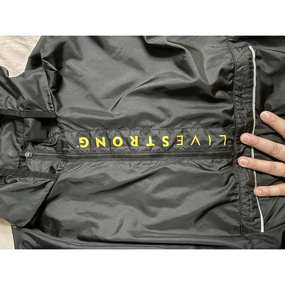 Nike Livestrong Black Yellow Windbreaker Womens Size‎ XXL Zip Up Jacket Hooded